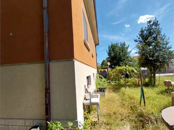 Villetta con terreno a Mezzano 