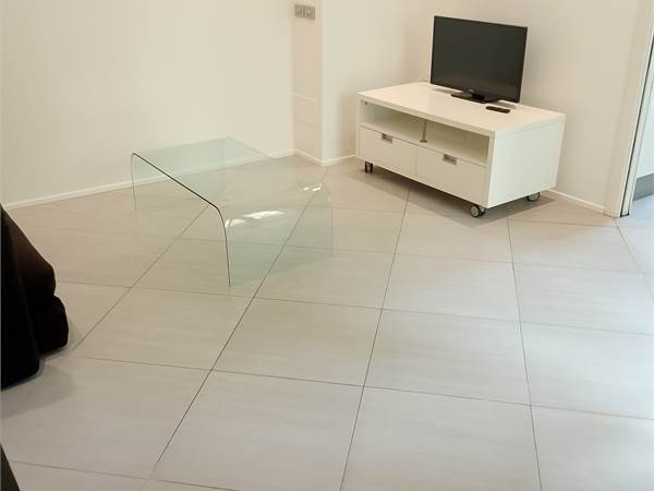 Appartamento ristrutturato con balconi e garage Zona Celle