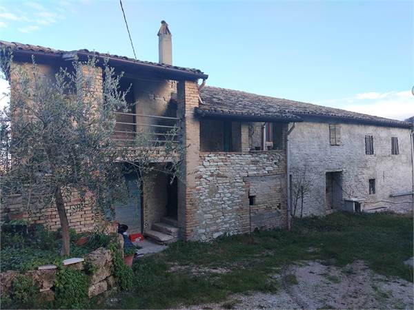 Complesso immobiliare in vendita a Urbino 