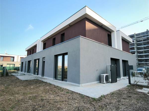 Porzione di QUADRIFAMILIARE a Calderara di Reno 