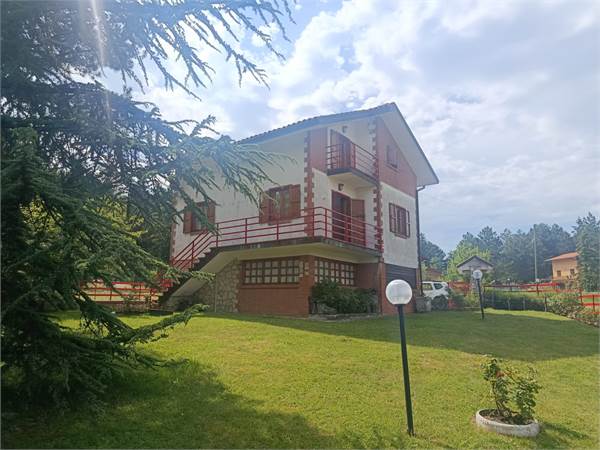 Casa indipendente con giardino a Villagrande di Montecopiolo 