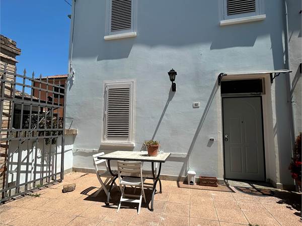 Villetta a schiera ristrutturata in vendita a Sant’Alberto